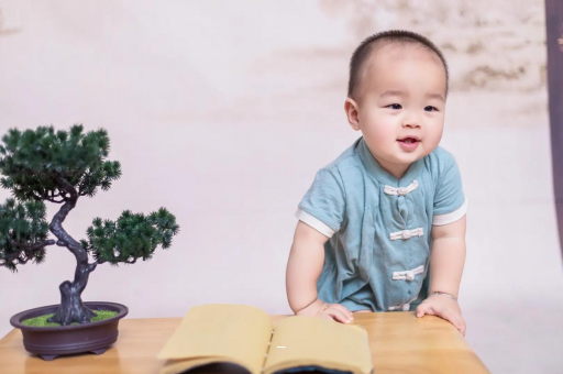 吕梁宝宝脸上小白点